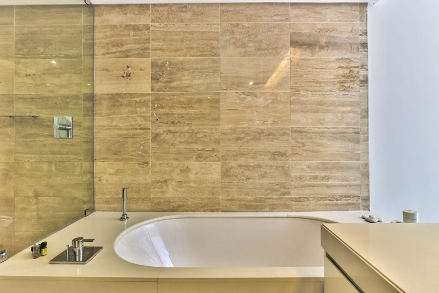 2 Bedroom Property for Sale in Cape Town City Centre Western Cape